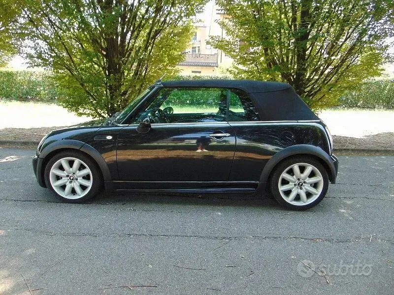 Usata Mini Cooper Cabriolet 116 CV (85 kW) 2006 Nero Cabrio