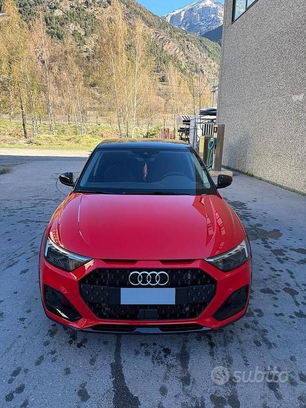 Usata Audi A1 Ambiente 150 CV (110 kW) 2020 Rosso SUV