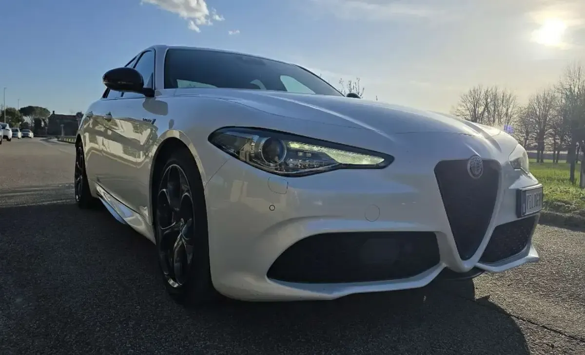 Usata Alfa Romeo Giulia Ti 211 CV (155 kW) 2018 Bianco Berlina