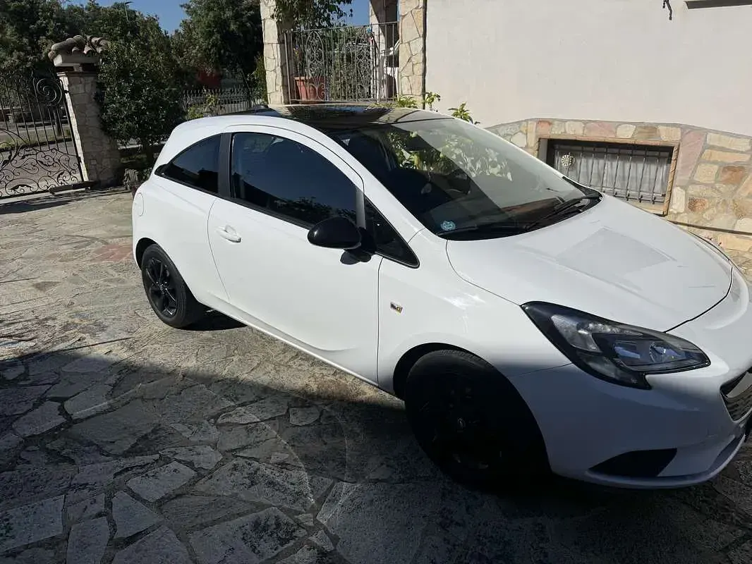 Usata Opel Corsa 90 CV (66 kW) 2017 Utilitaria