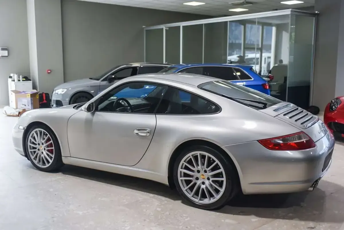 Usata Porsche 911 Carrera S 355 CV (261 kW) 2005 Other