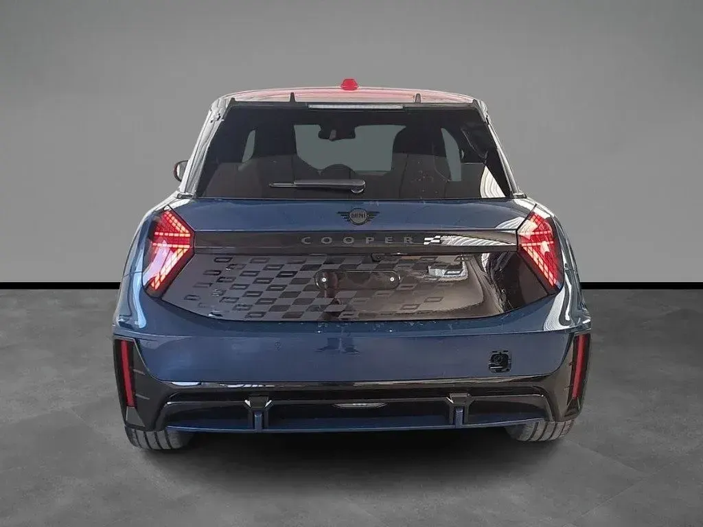 Nuova Mini Cooper 189 kW (258 CV) 2026 Blu / metallizzato Utilitaria