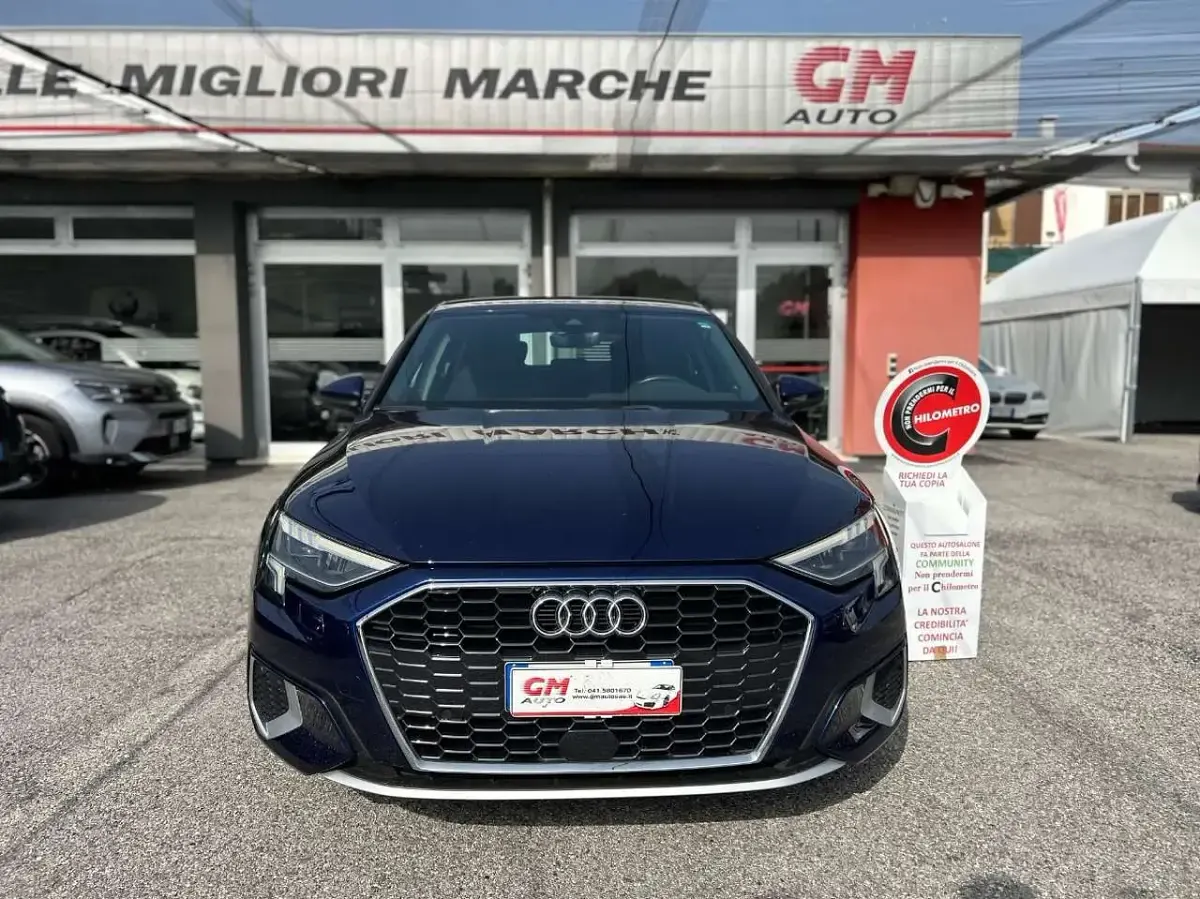 Usata Audi A3 150 CV (110 kW) 2022 Blu/azzurro Berlina