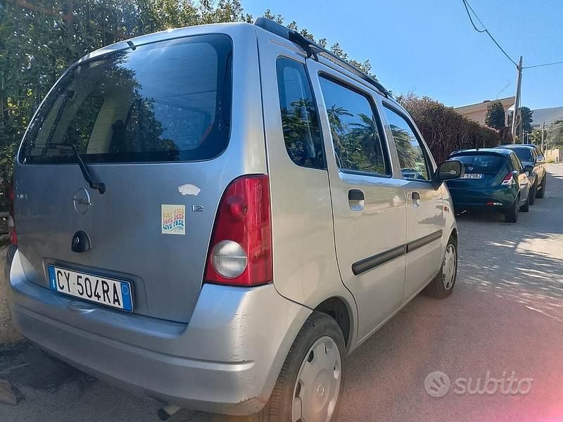 Usata Opel Agila 2006 Grigio Utilitaria