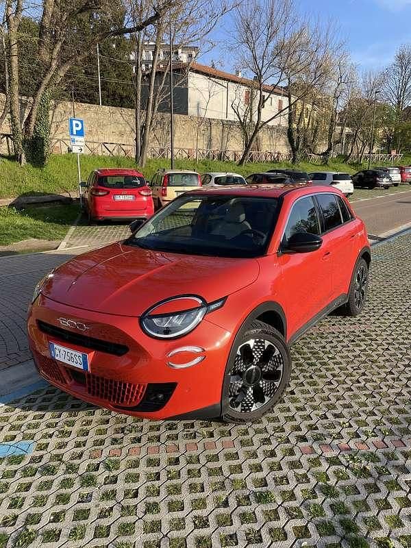 Usata Fiat 600 La Prima 101 CV (74 kW) 2024 SUV