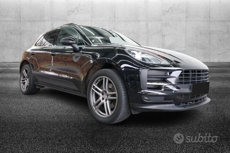 Nero Usata 2021 Porsche Macan SUV | 60.950 € (Buon prezzo) - Immagine 1/4