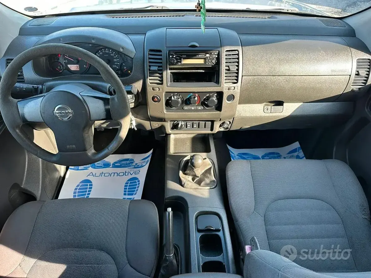 Brugt Nissan Navara XE 171 HK (125 kW) 2006 Grå Pickup / Ladvogn