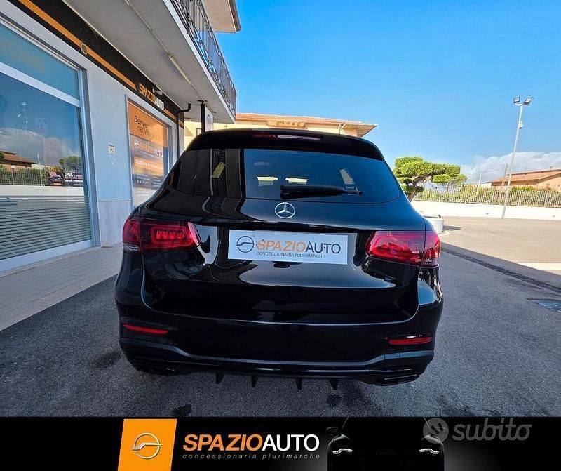 Usado Mercedes GLC200 AMG 163 CV (119 kW) 2020 Negro SUV