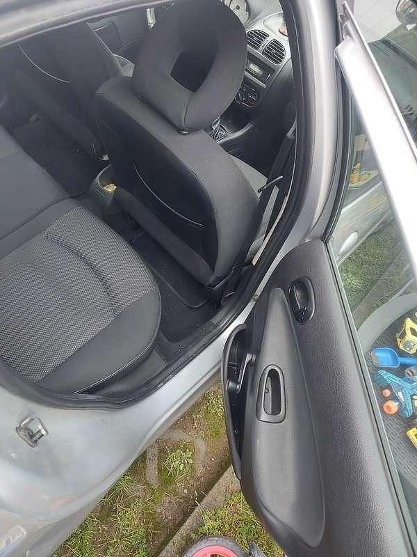 Usata Peugeot 206 75 CV (55 kW) 2009 Berlina