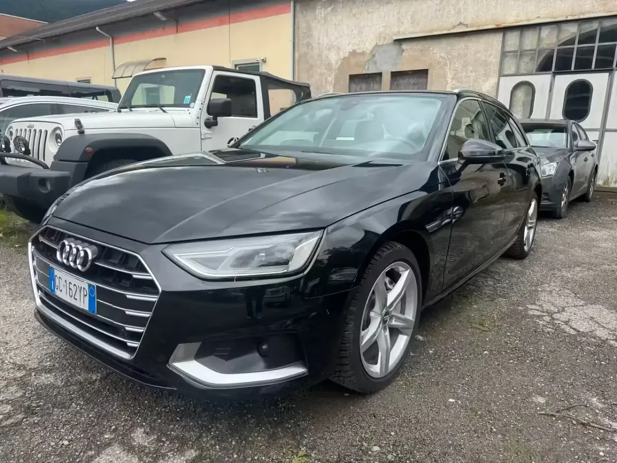 Usata Audi A4 190 CV (139 kW) 2020 Nero Berlina