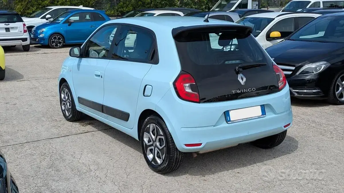 Gebraucht Renault Twingo Equilibre 65 PS (47 kW) 2024 Blau Kleinwagen