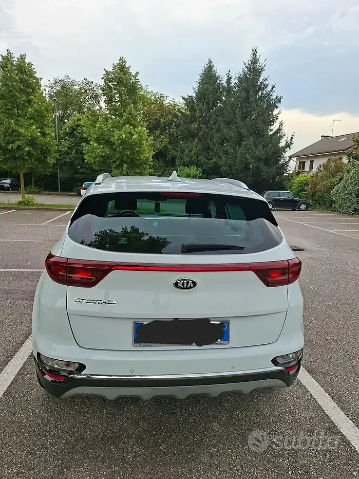 Usata Kia Sportage 115 CV (84 kW) 2019 Bianco SUV