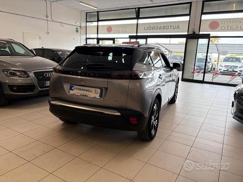 Usata Peugeot 2008 GT 100 kW (136 CV) 2021 Grigio SUV