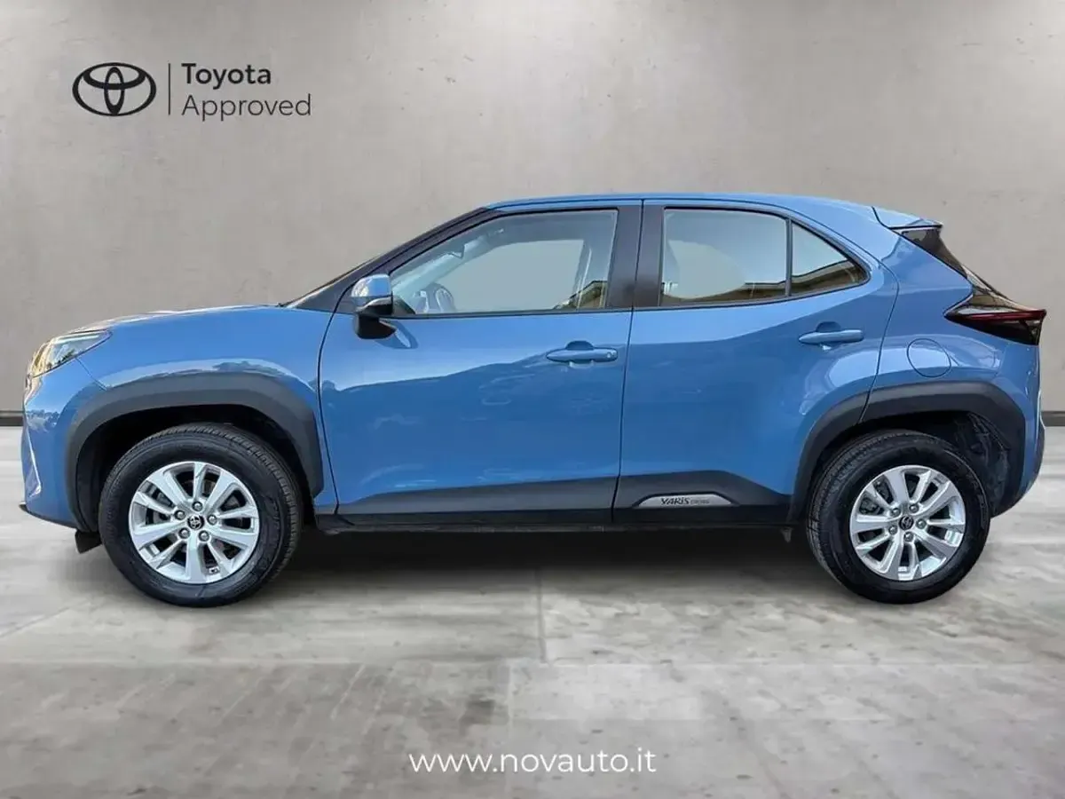 Usata Toyota Yaris Cross Business Edition 116 CV (85 kW) 2022 Blu SUV