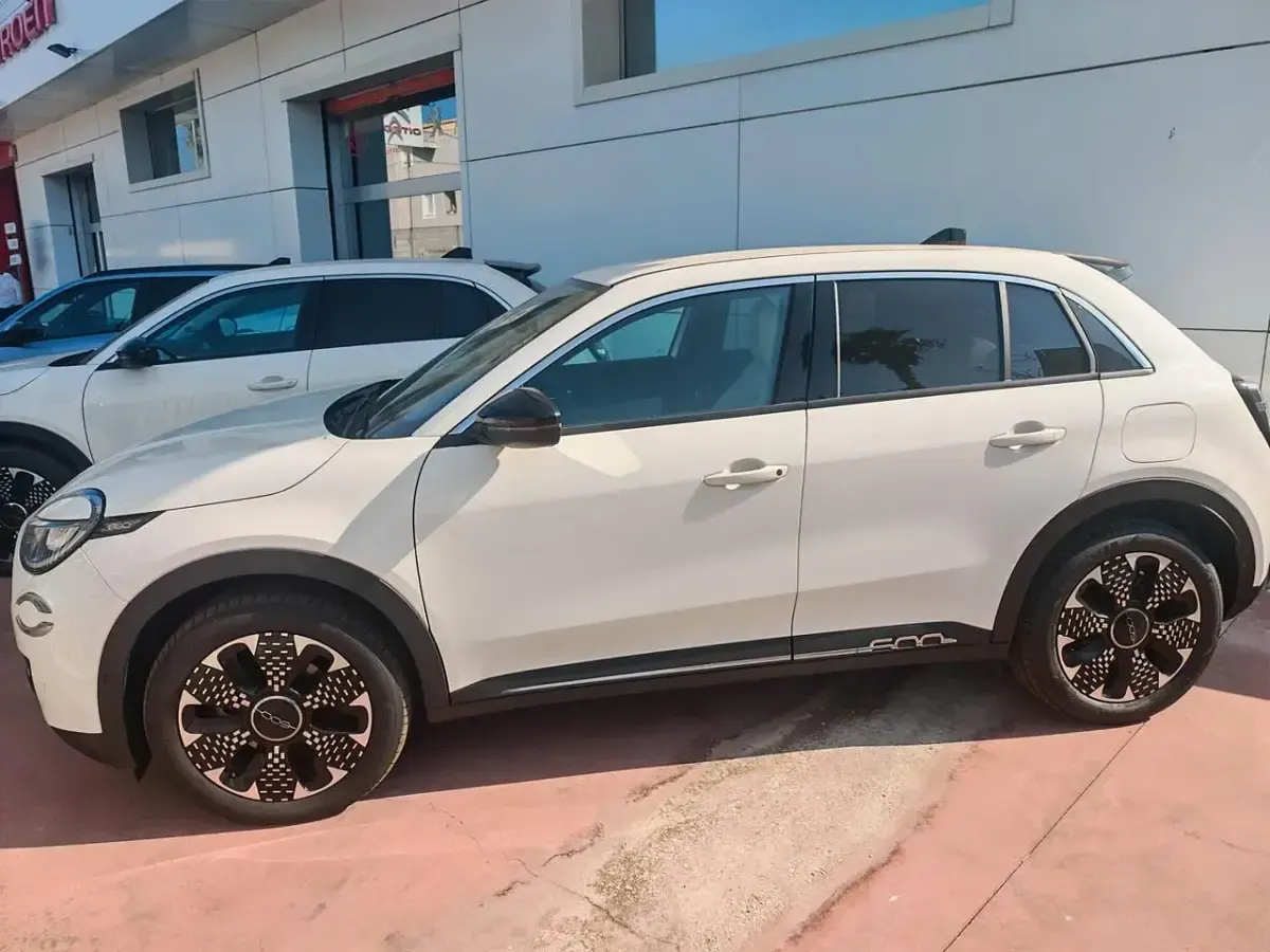 Usata Fiat 600 La Prima 100 CV (73 kW) 2025 Bianco SUV