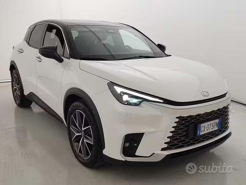 Usata Lexus LBX 91 CV (66 kW) 2024 Grigio SUV