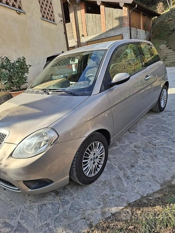 Usata Lancia Ypsilon 2009 Utilitaria