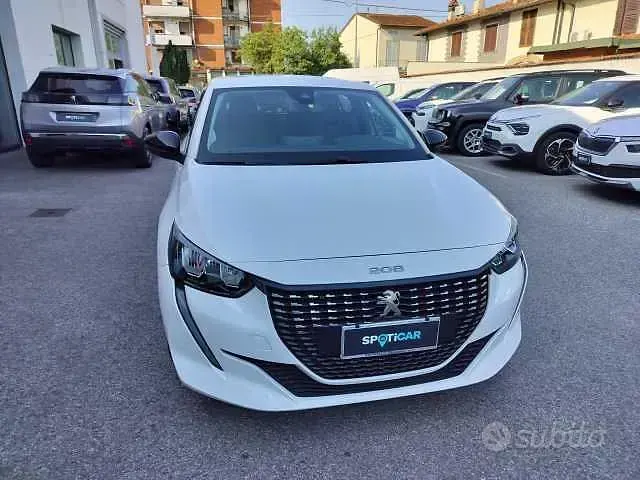 Usata Peugeot 208 Allure 102 CV (75 kW) 2022 Utilitaria