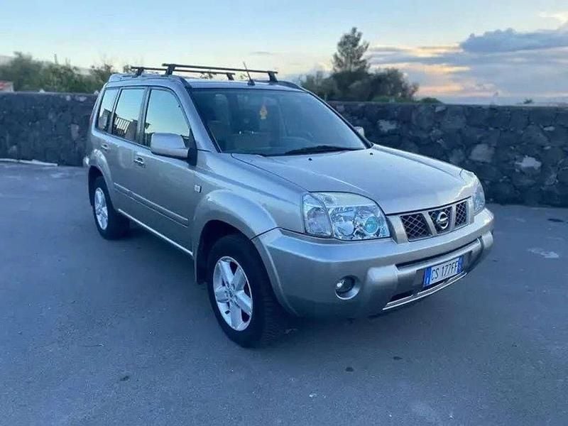Grigio Usata 2005 Nissan X-Trail SUV | 4799 € (Buon prezzo) - Immagine 1/4