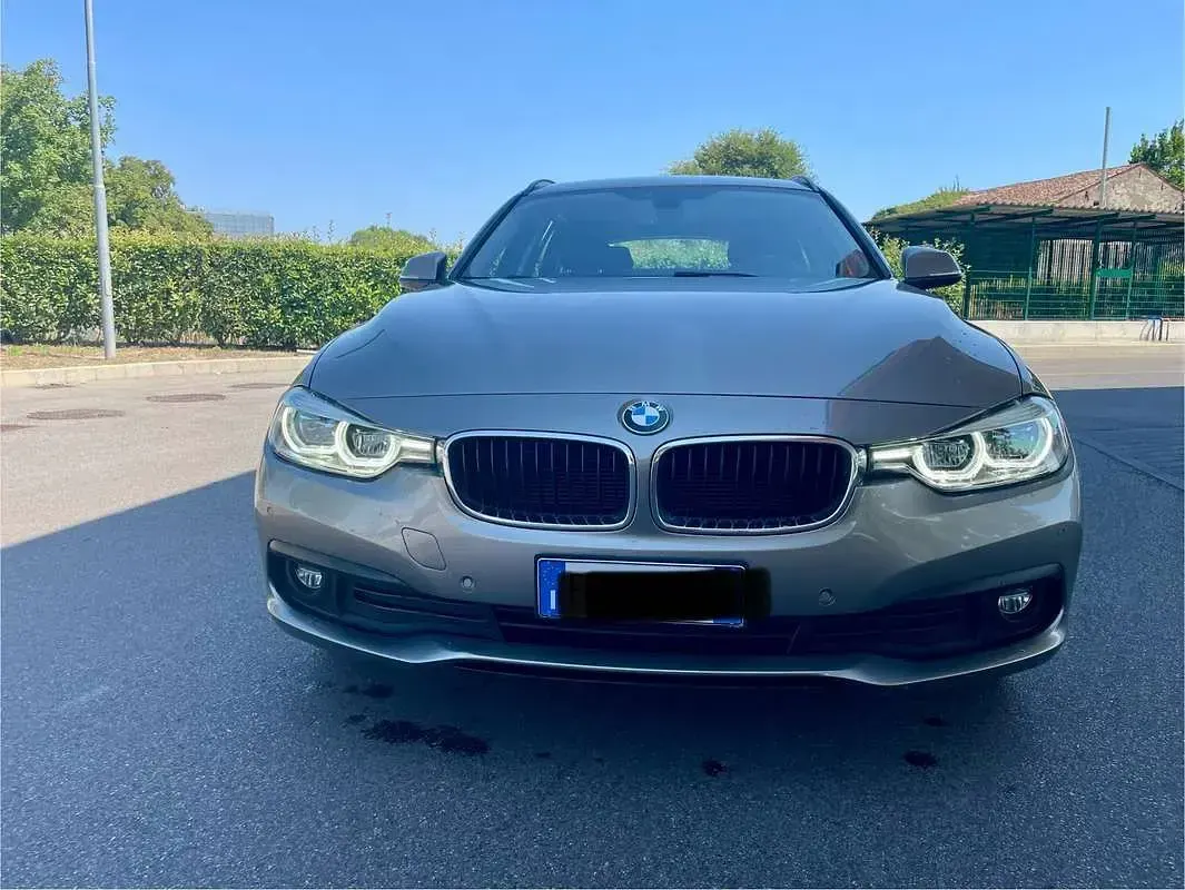 Usata BMW 318 Sport Line 150 CV (110 kW) 2018 Station wagon