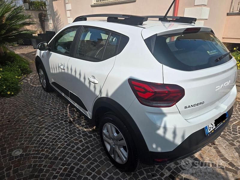 Usata Dacia Sandero Expression 101 CV (74 kW) 2024 Bianco Berlina