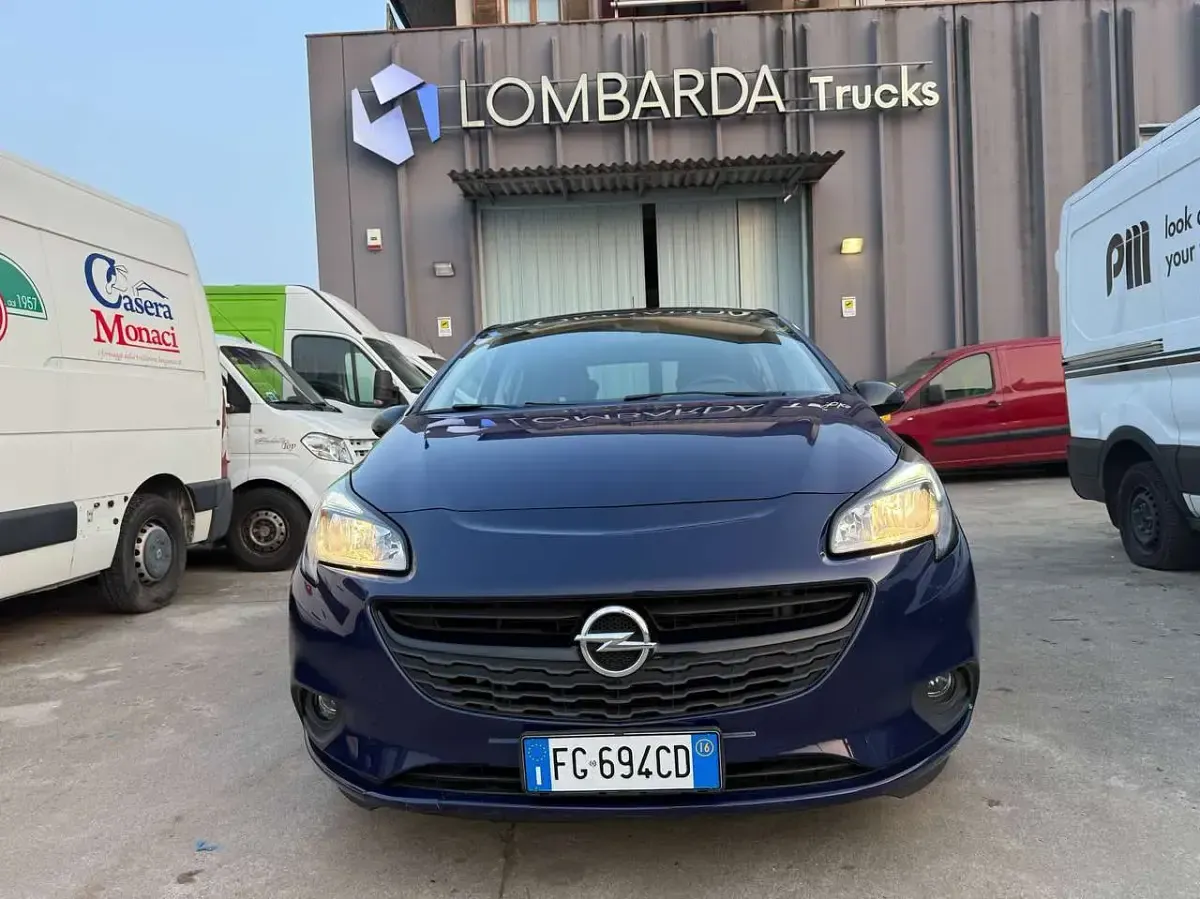 Usata Opel Corsa 90 CV (66 kW) 2016 Blu/azzurro Utilitaria