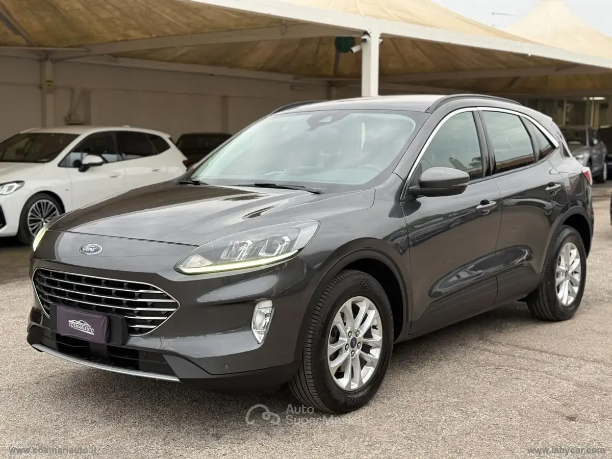 Usata Ford Kuga 120 CV (88 kW) 2022 Grigio SUV