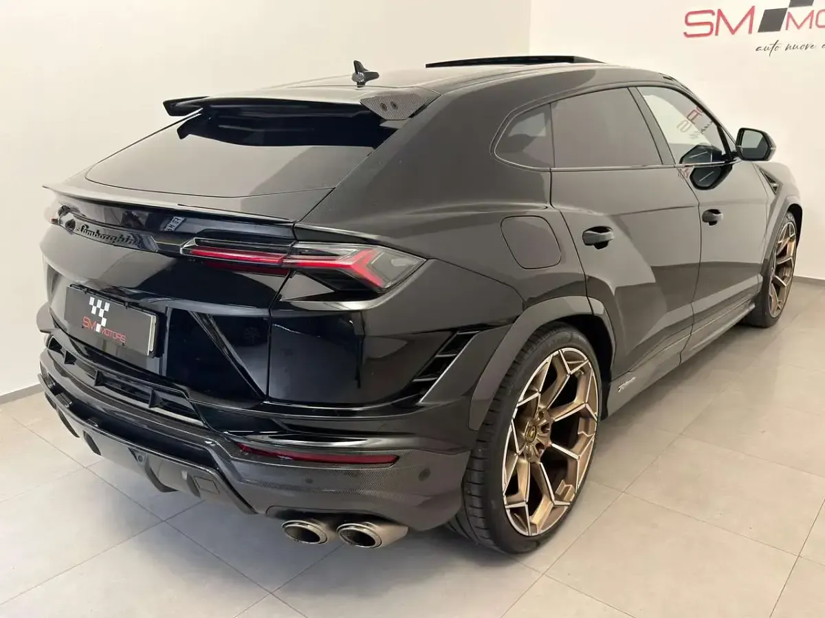 Usata Lamborghini Urus 666 CV (489 kW) 2025 Nero noctis SUV