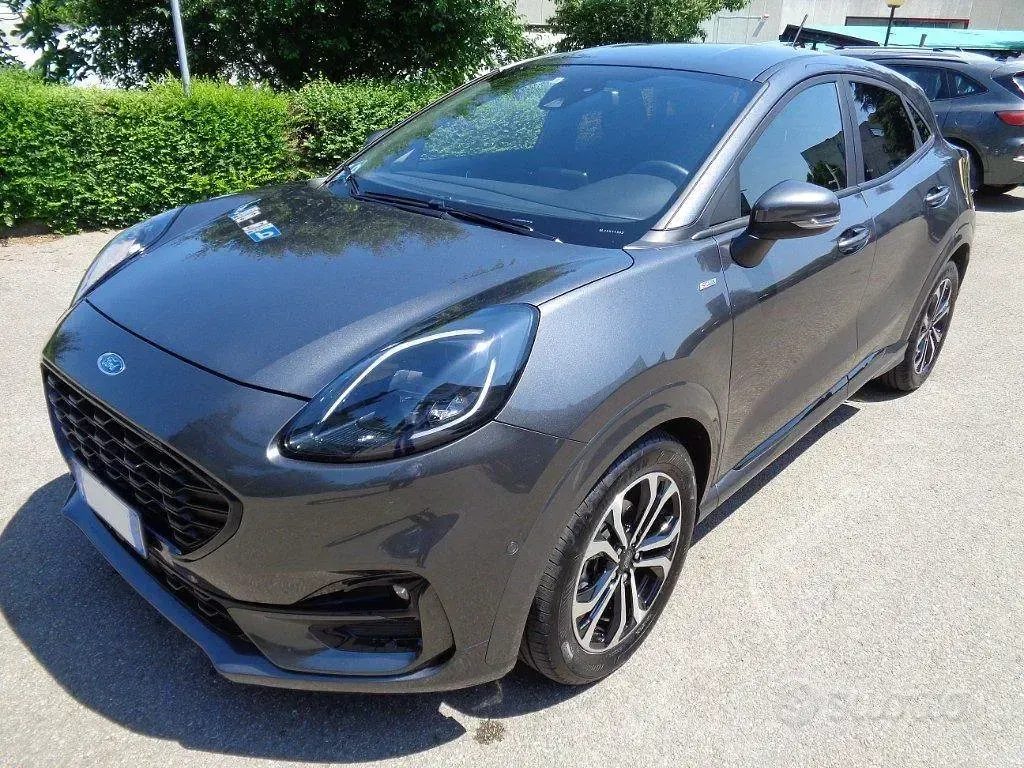 Usata Ford Puma ST-Line 125 CV (91 kW) 2022 Magnetic grey SUV
