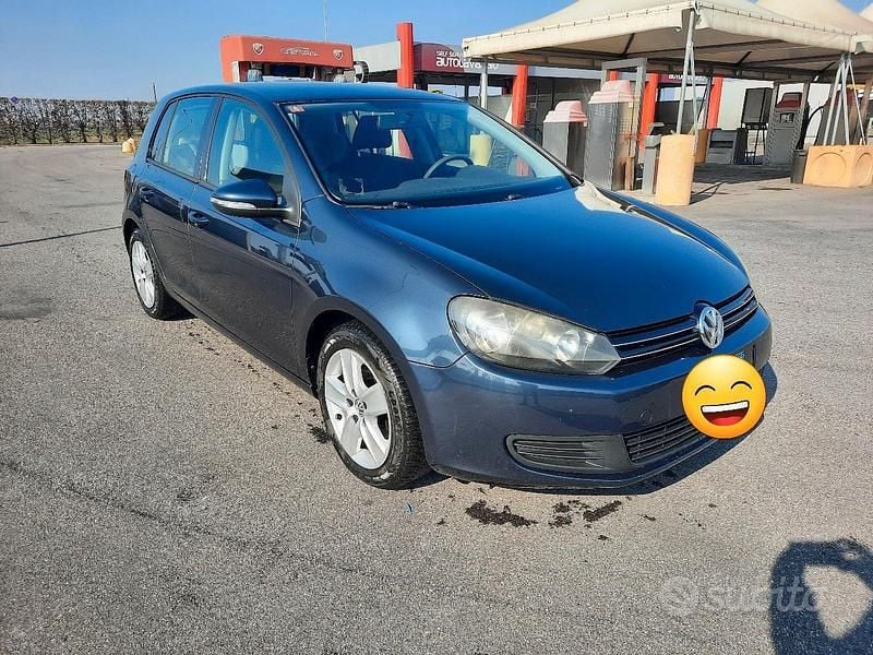 Usata VW Golf VI 110 CV (80 kW) 2008 Blu Utilitaria