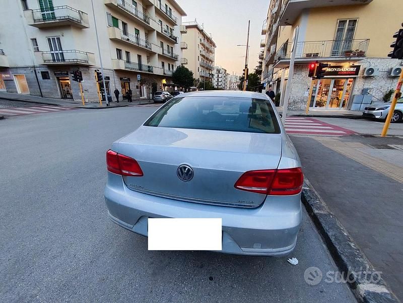 Usata VW Passat 2011 Grigio Berlina