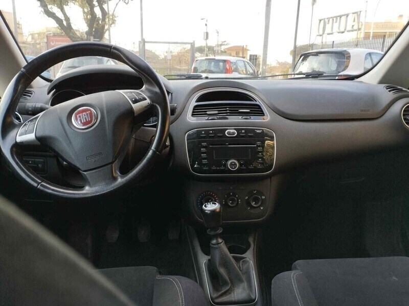 Usato 2015 Fiat Punto 1.2 Benzin 69 CV (6.900 €)