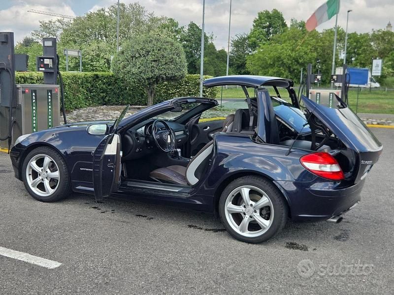 Usata Mercedes SLK200 Chrome 163 CV (119 kW) 2007 Blu/azzurro Cabrio