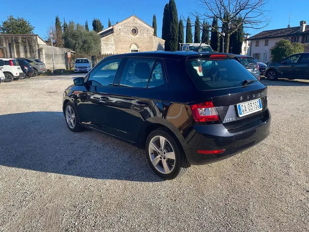 Usata Skoda Fabia Design Edition 60 CV (44 kW) 2021 Nero Utilitaria