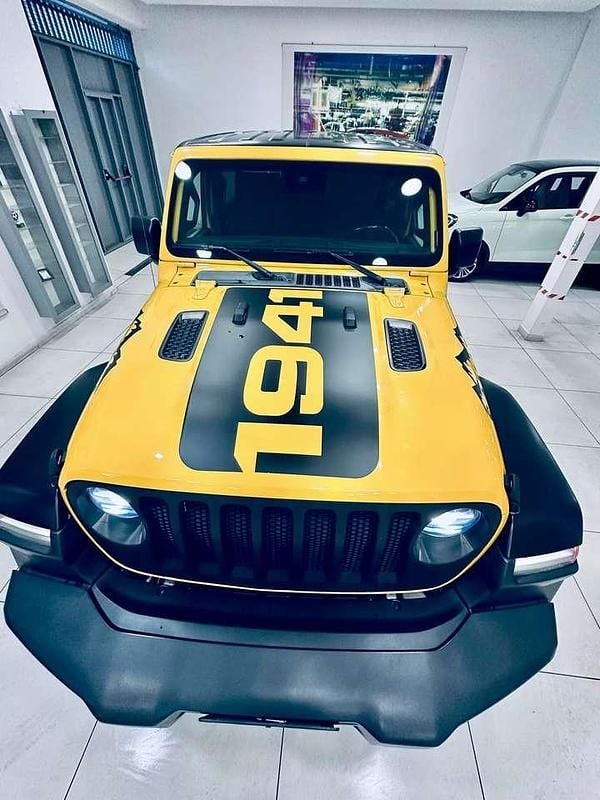 Usata Jeep Wrangler Sahara 200 CV (147 kW) 2021 Hellayella SUV