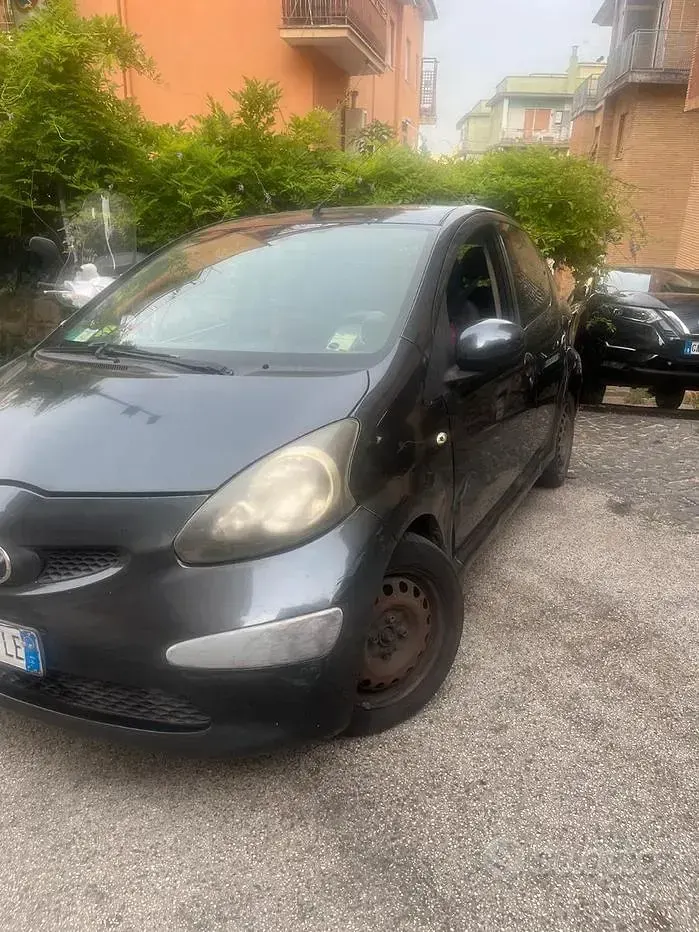 Usata Toyota Aygo 68 CV (50 kW) 2005 Utilitaria