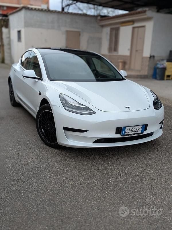 Bianco Usata 2020 Tesla Model 3 Berlina | 19.990 € (Buon prezzo) - Immagine 1/4