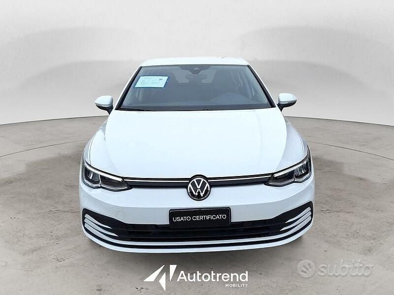 Usado VW Golf VII Life 116 CV (85 kW) 2021 Blanco Utilitario