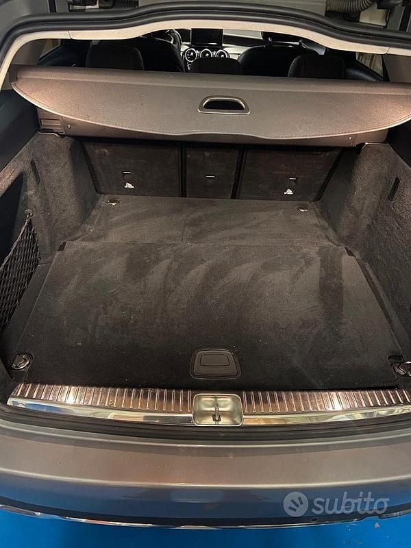 Usata Mercedes C180 156 CV (114 kW) 2015 Grigio Station wagon