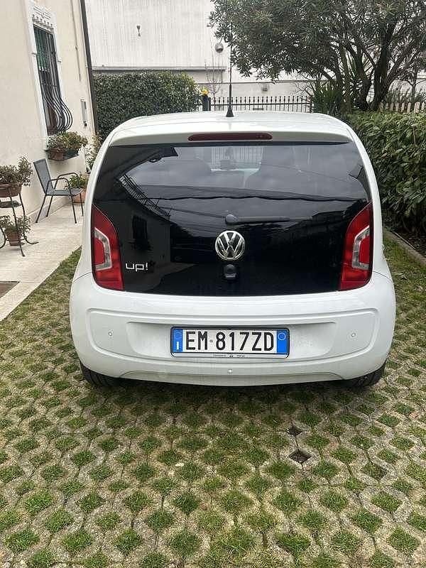Usata VW up! Highline 60 CV (44 kW) 2012 Utilitaria