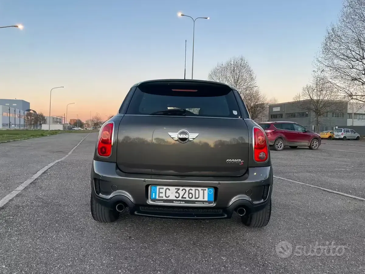 Usata Mini Cooper S Countryman 184 CV (135 kW) 2011 Grigio SUV