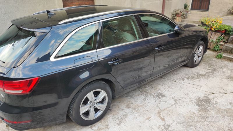 Usata Audi A4 122 CV (89 kW) 2016 Blu Station wagon