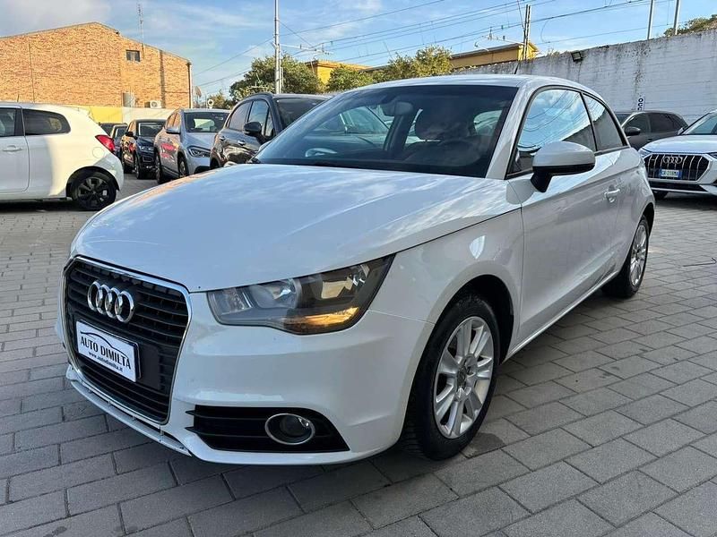Usata Audi A1 105 CV (77 kW) 2012 Bianco Utilitaria