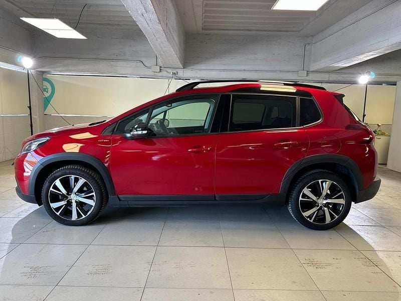 Używany Peugeot 2008 GT-line 110 KM (80 kW) 2019 Czerwony SUV