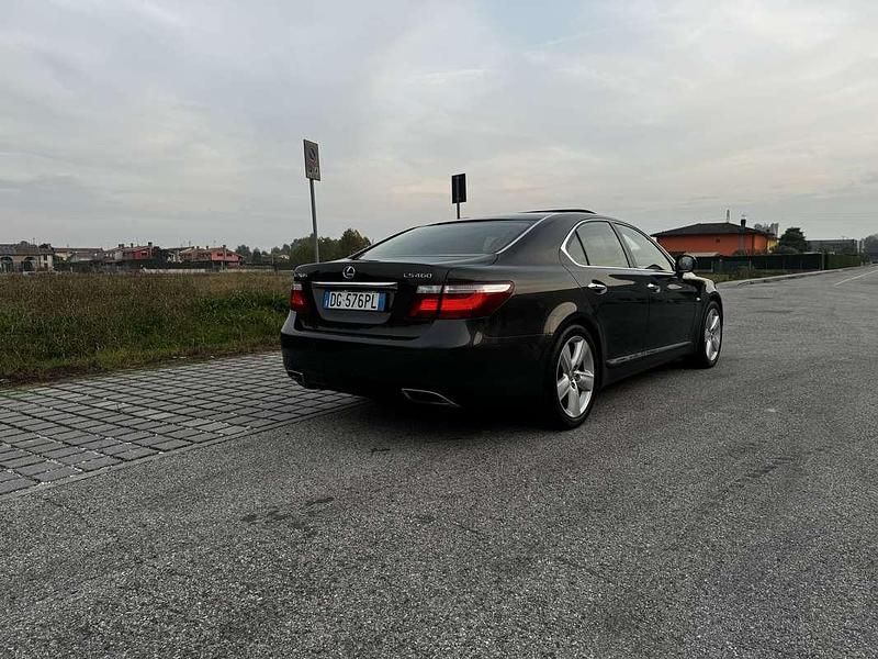 Usata Lexus LS460 381 CV (280 kW) 2007 Berlina