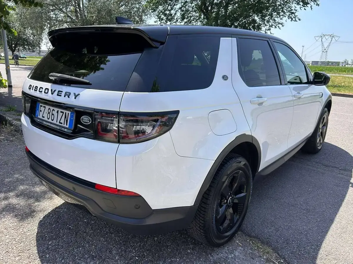Usata Land Rover Discovery 5 SE 150 CV (110 kW) 2020 Bianco SUV