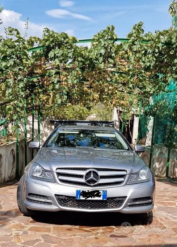 Usata Mercedes C220 170 CV (125 kW) 2014 Grigio Coupé