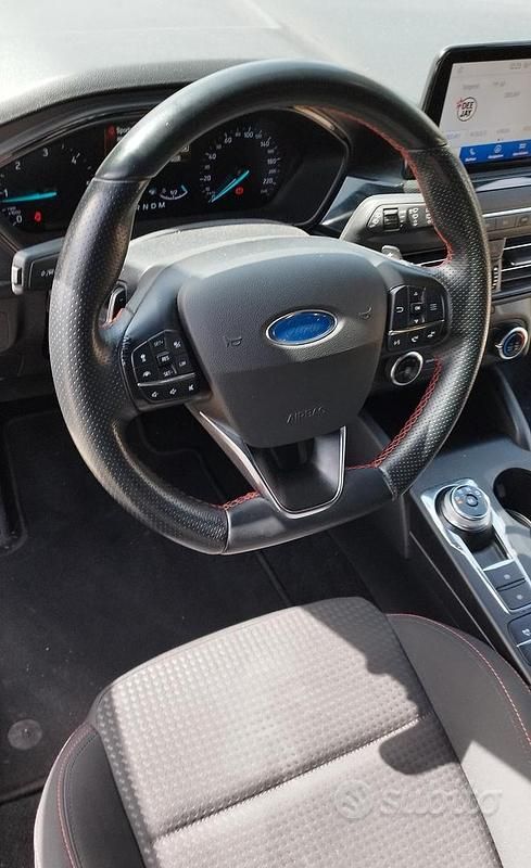 Usata Ford Focus ST-Line 120 CV (88 kW) 2021 Station wagon