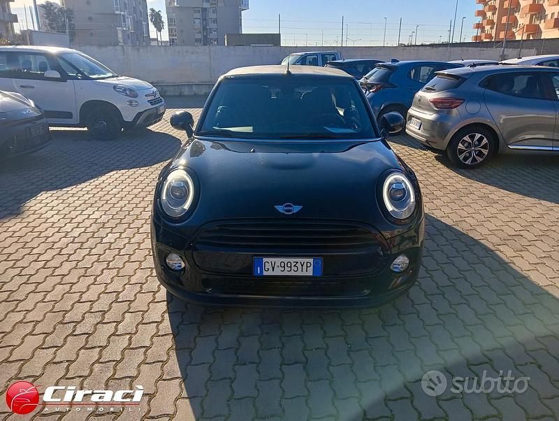 Usata Mini Cooper D Cabriolet 116 CV (85 kW) 2017 Nero Cabrio