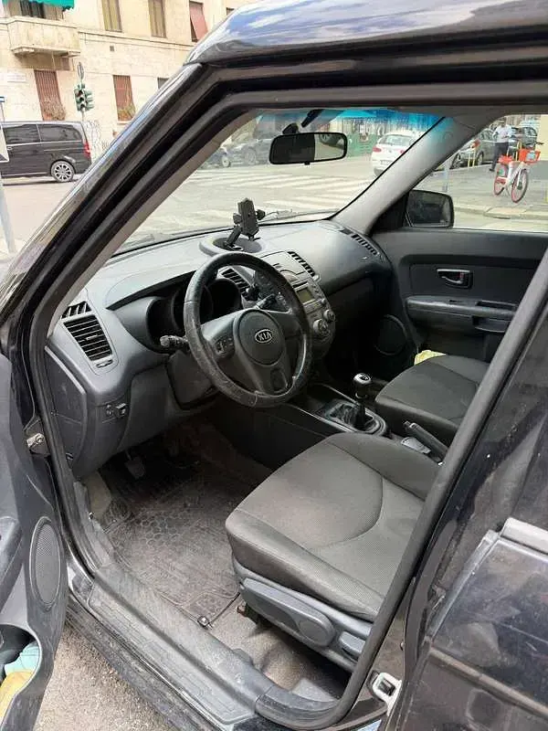 Usata Kia Soul 110 CV (80 kW) 2012 Nero SUV